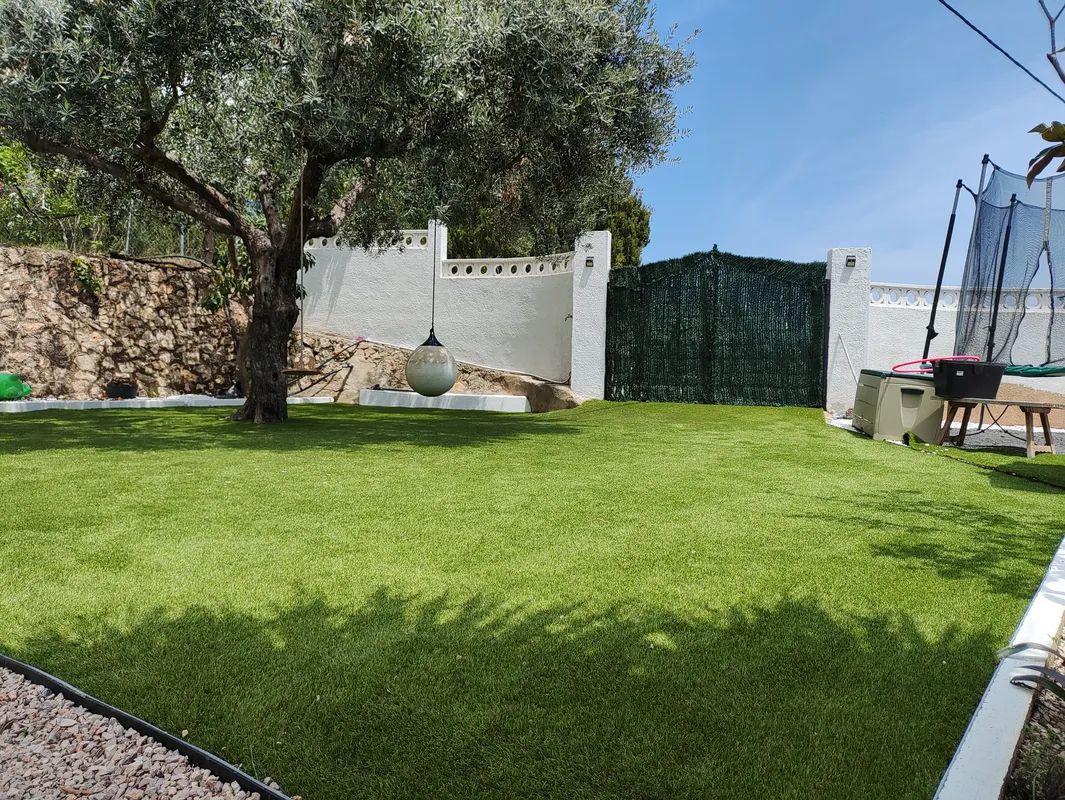 Cesped artificial en Polop